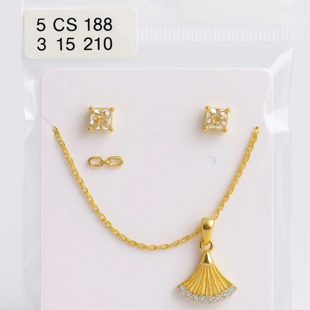 Gold Plated Fan Necklace – Elegant Fashion Jewelry for Women