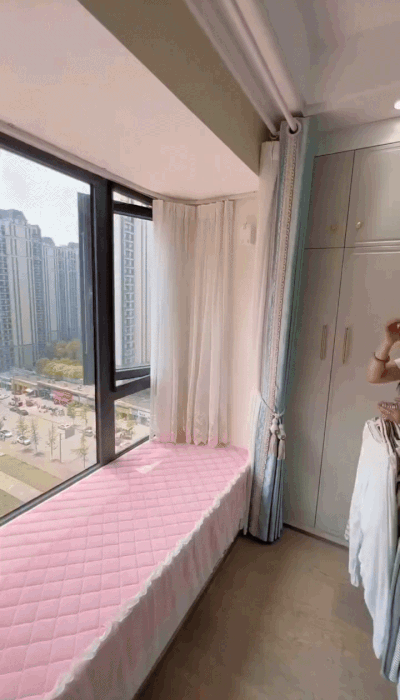 Retractable Telescopic Clothesline Rope for Indoor & Outdoor Clothes Drying